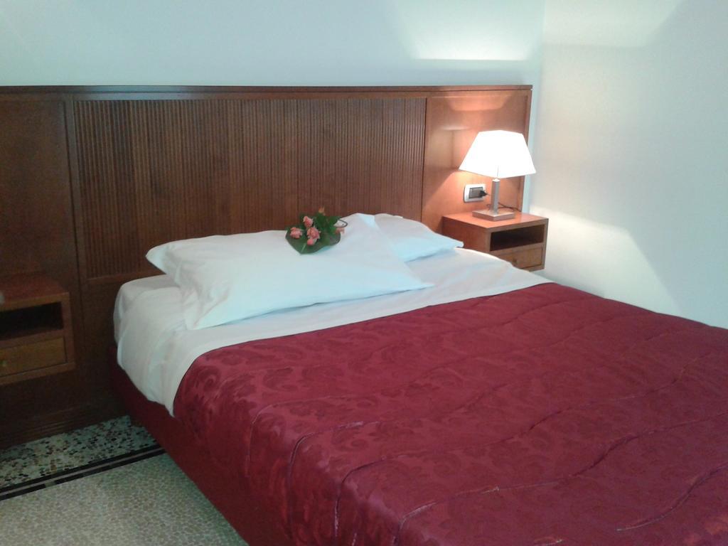 Hotel Nappo San Marzano sul Sarno Rom bilde